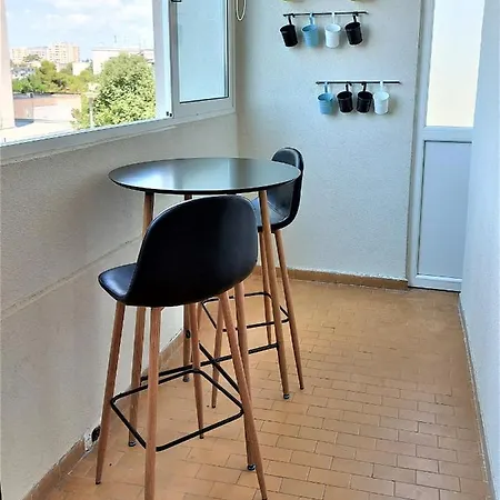 아파트 Sunset View Apartment 풀라